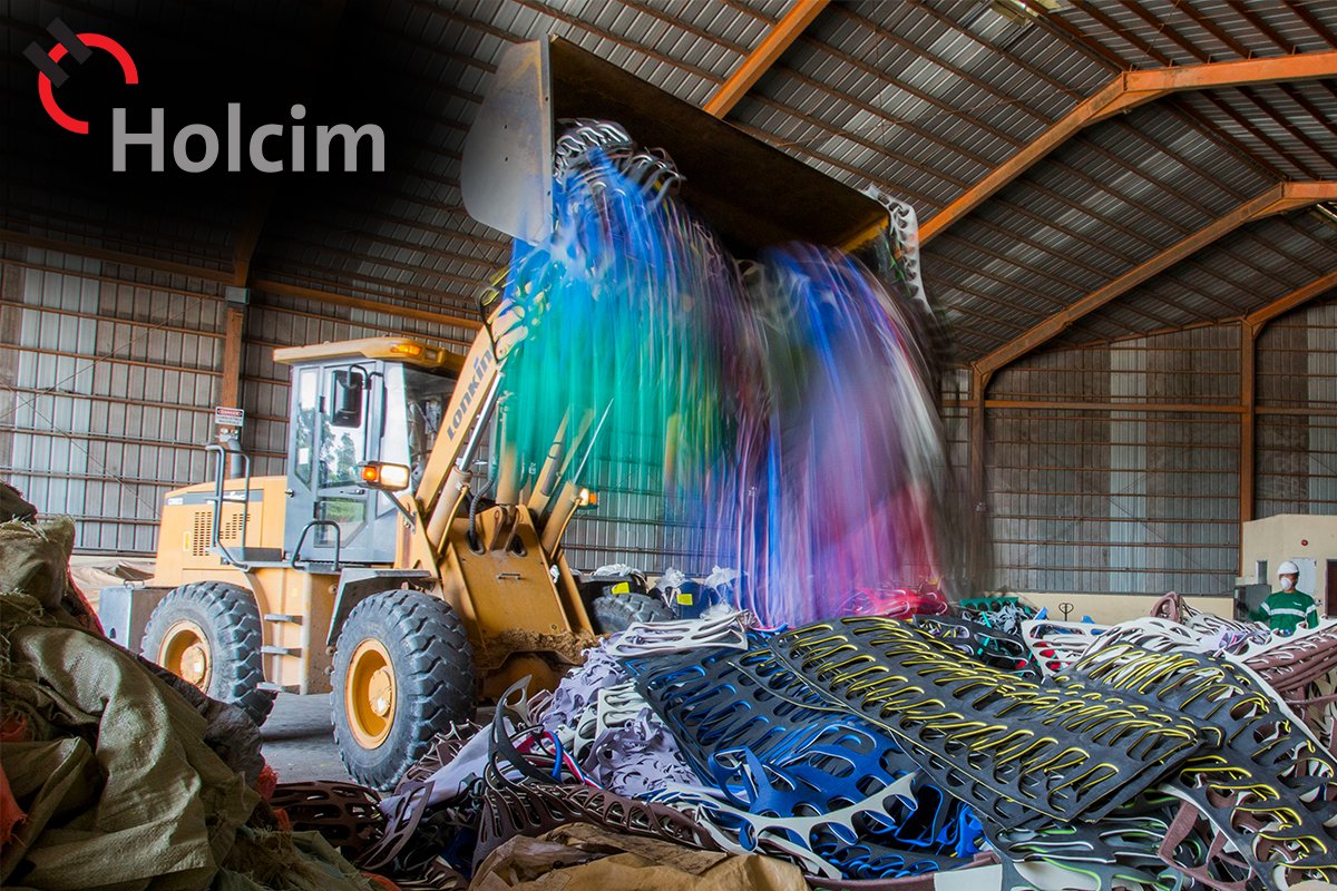 Building Solutions Firm Holcim to Help Reduce Plastic Waste in PH