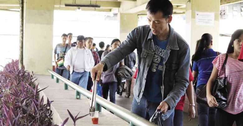 Japanese national cleans Baguio streets out of own initiative